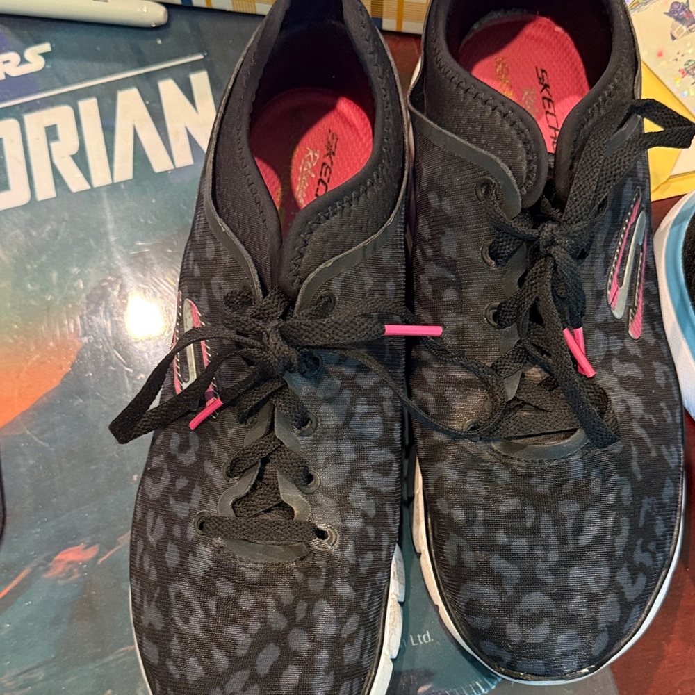 Skechers Women's Black Leopard-Print Athletic Sneakers with Pink Accents